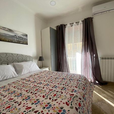 فندق Falu Napoli Centro Camera Con Cucina E Bagno Privato المظهر الخارجي الصورة