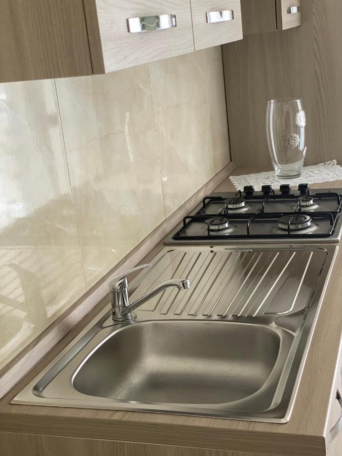فندق Falu Napoli Centro Camera Con Cucina E Bagno Privato المظهر الخارجي الصورة