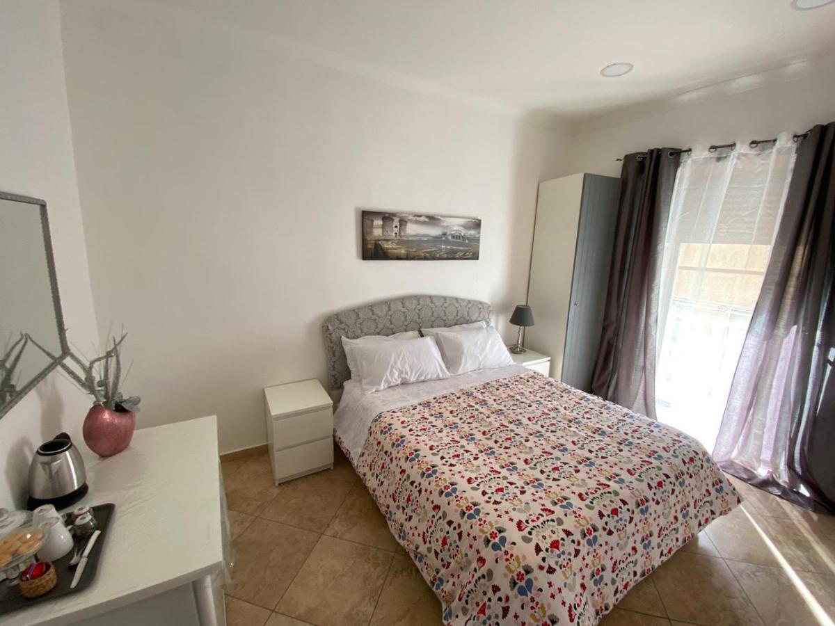 فندق Falu Napoli Centro Camera Con Cucina E Bagno Privato المظهر الخارجي الصورة