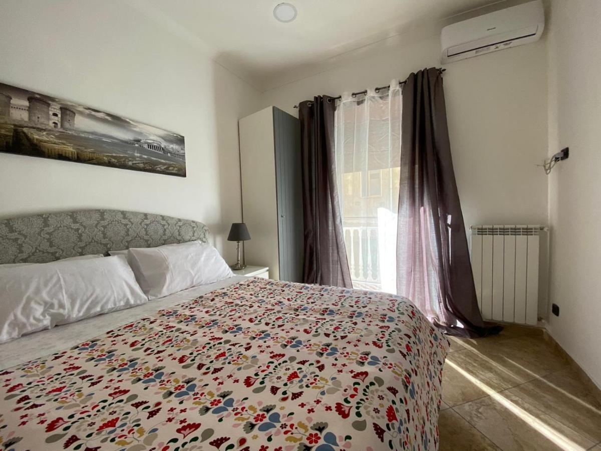 فندق Falu Napoli Centro Camera Con Cucina E Bagno Privato المظهر الخارجي الصورة